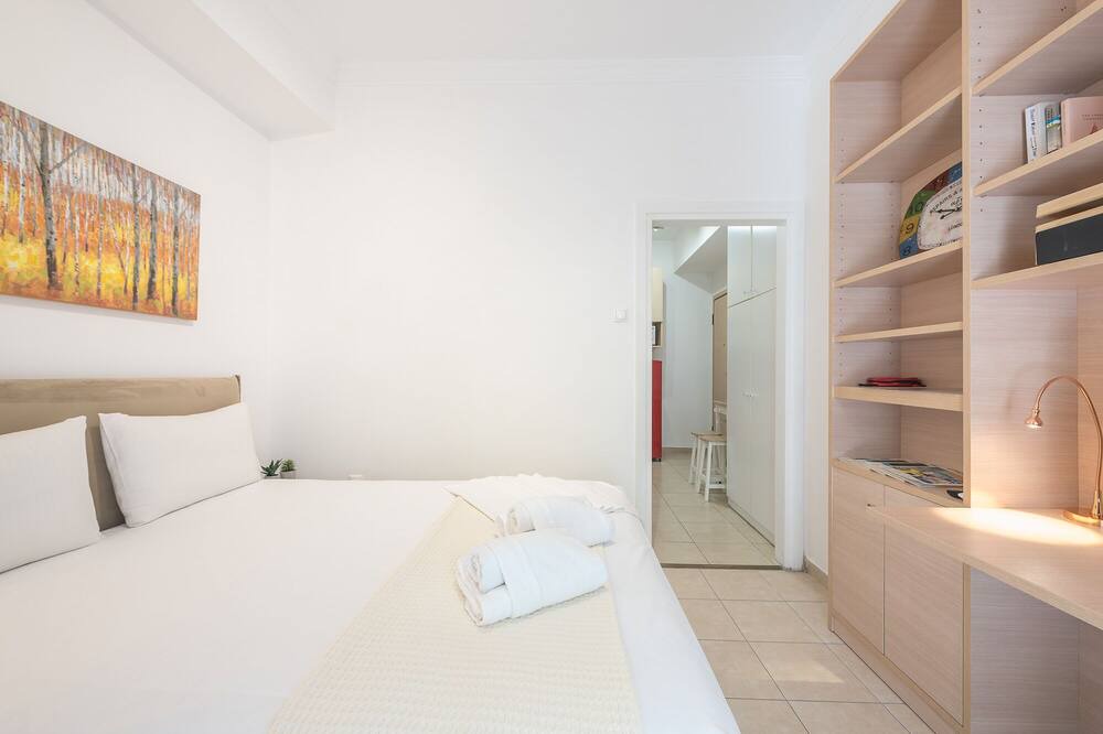 Photo of Bedroom in Koukaki
