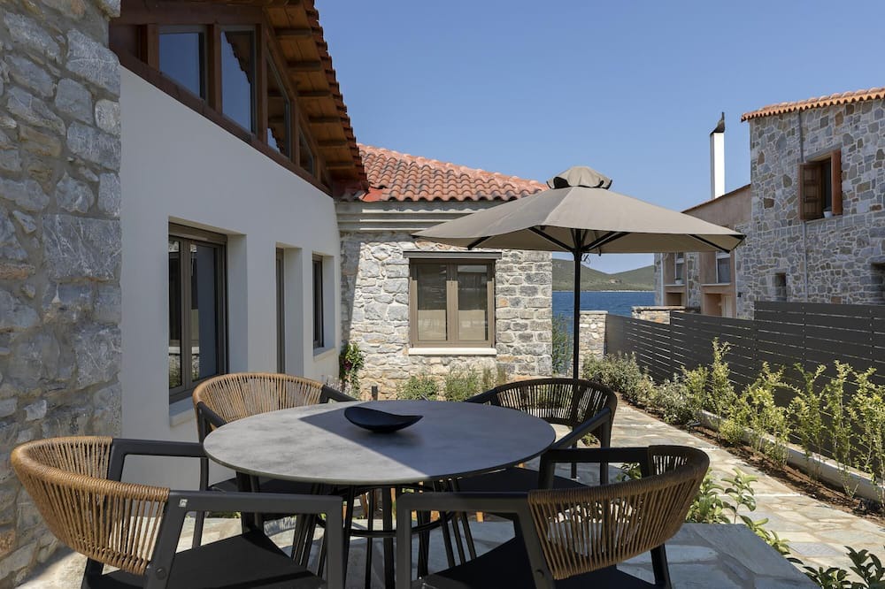 Photo of Outdoor in Sourpi