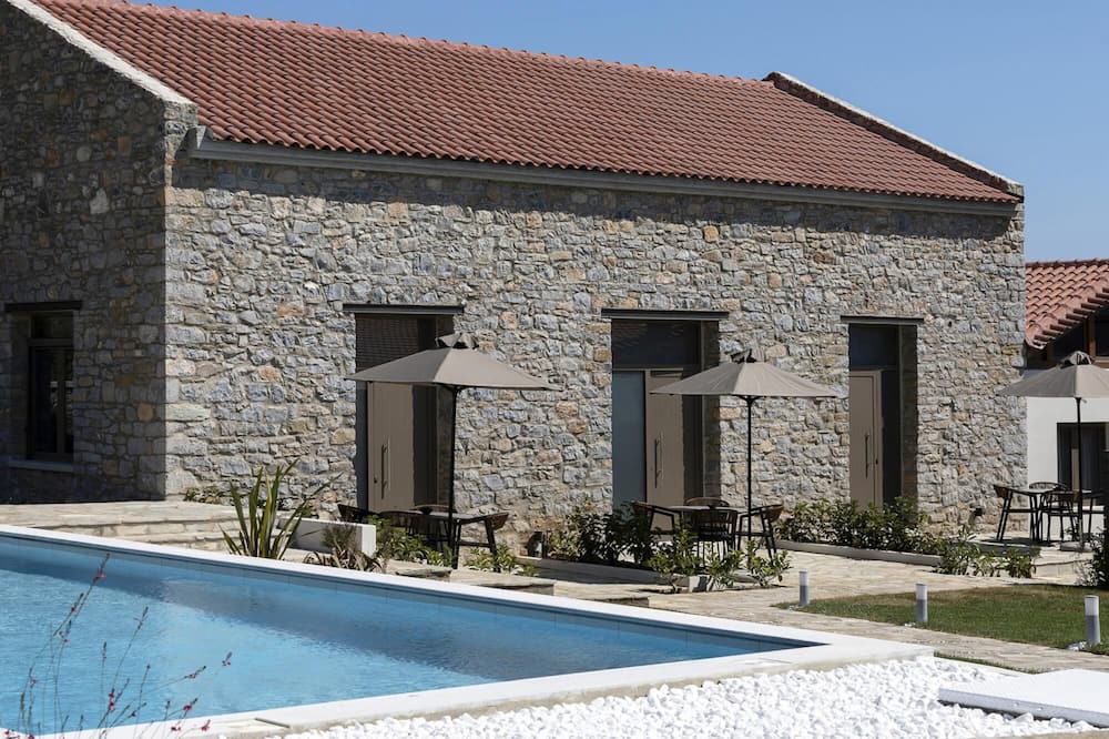 Photo of Outdoor in Sourpi