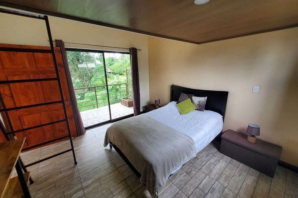 Photo of Bedroom in Roble
