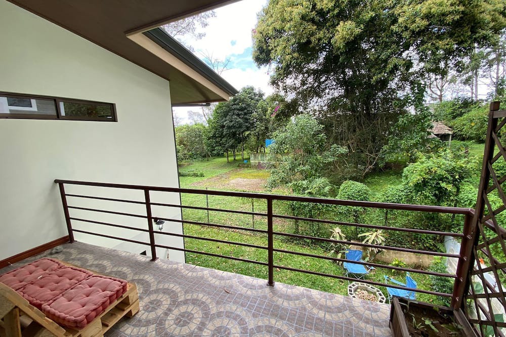 Photo of Outdoor in Roble