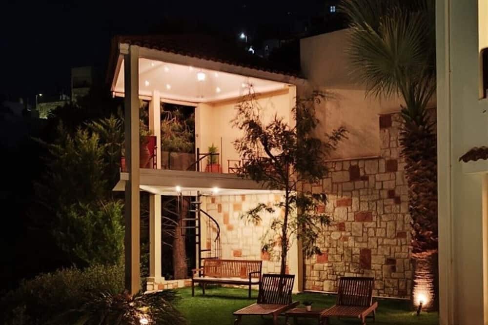 Photo of Outdoor in Rodhia