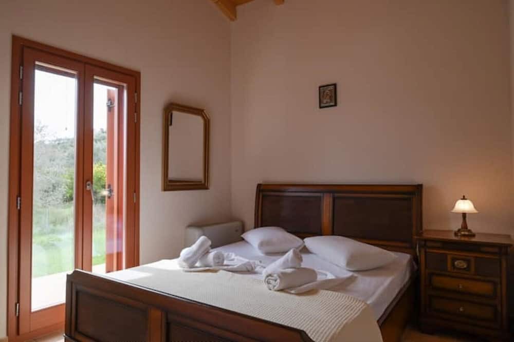 Photo of Bedroom in Gythio