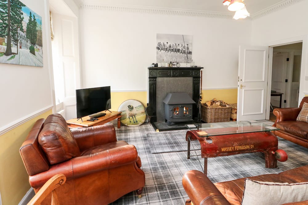 Photo of Livingroom in Kirriemuir
