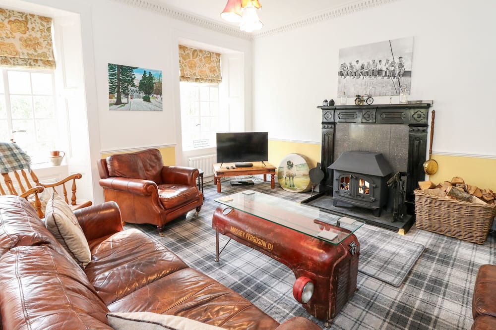 Photo of Livingroom in Kirriemuir