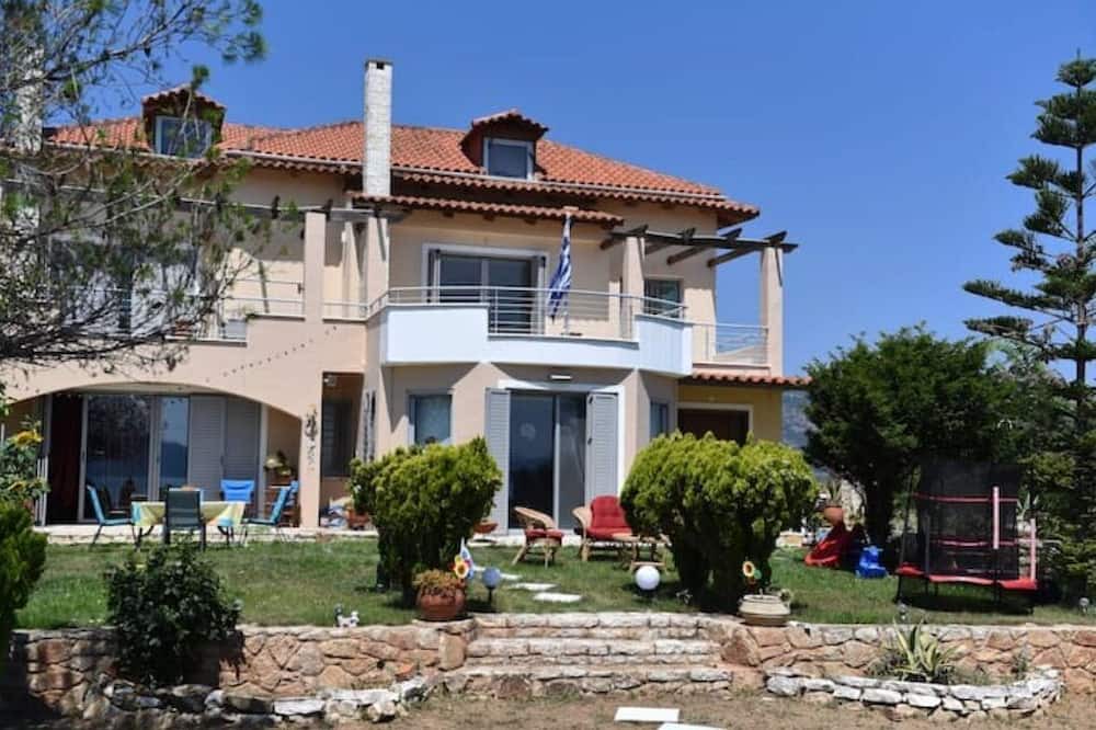 Photo of Outdoor in Nea Kios
