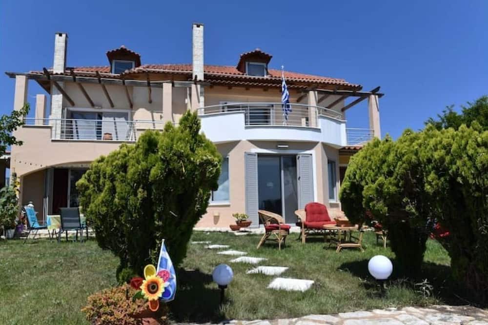 Photo of Outdoor in Nea Kios
