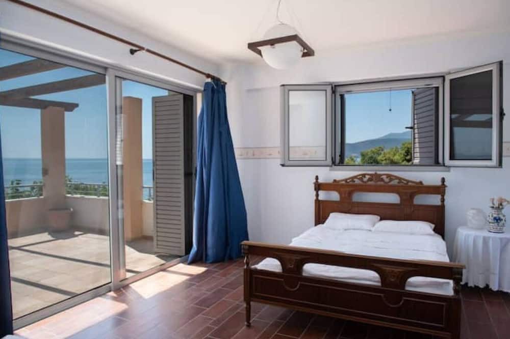 Photo of Bedroom in Nea Kios