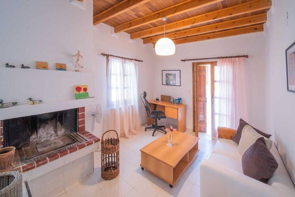 Photo of Livingroom in Malia