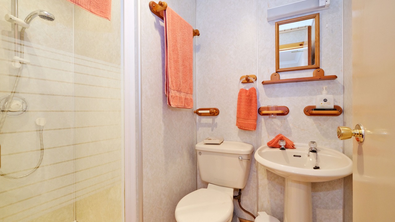 Photo of Bathroom in Central Aberdeen