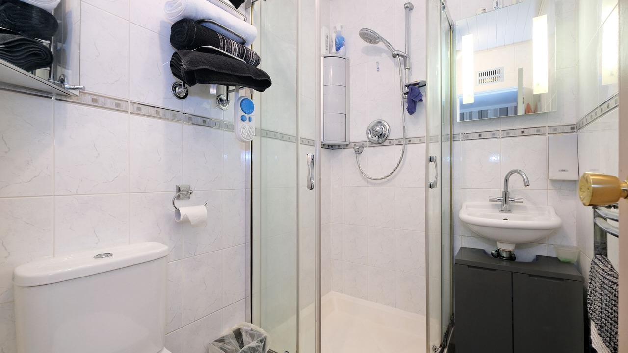 Photo of Bathroom in Central Aberdeen