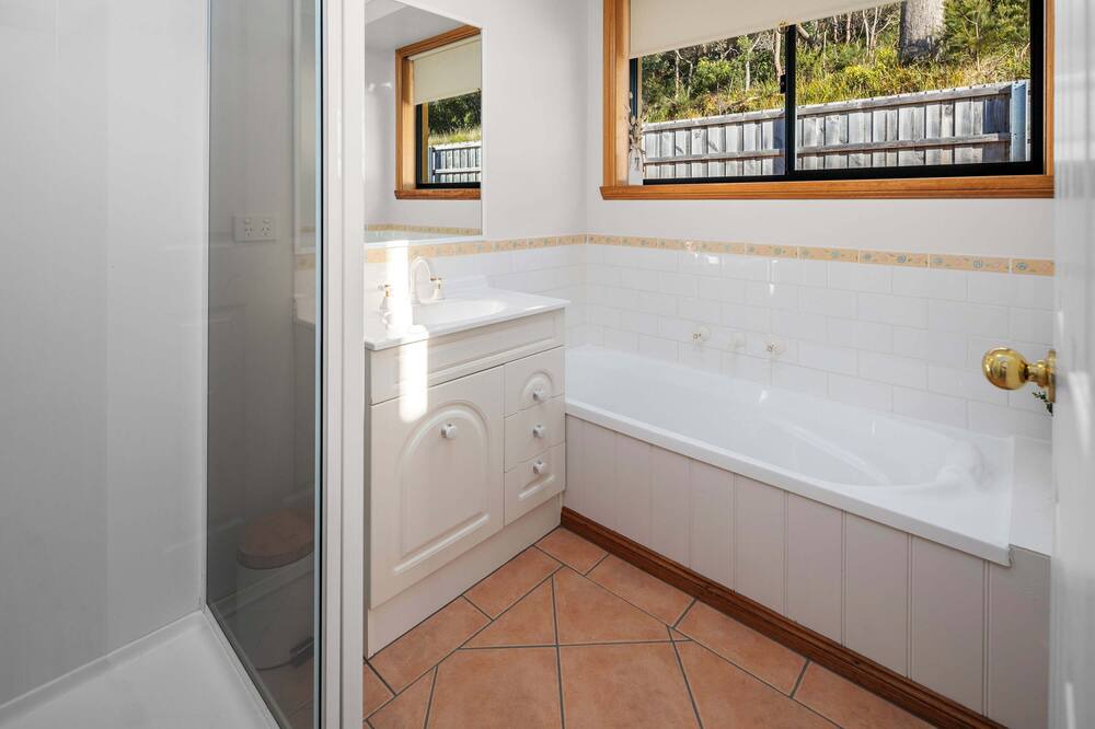 Photo of Bathroom in Bicheno