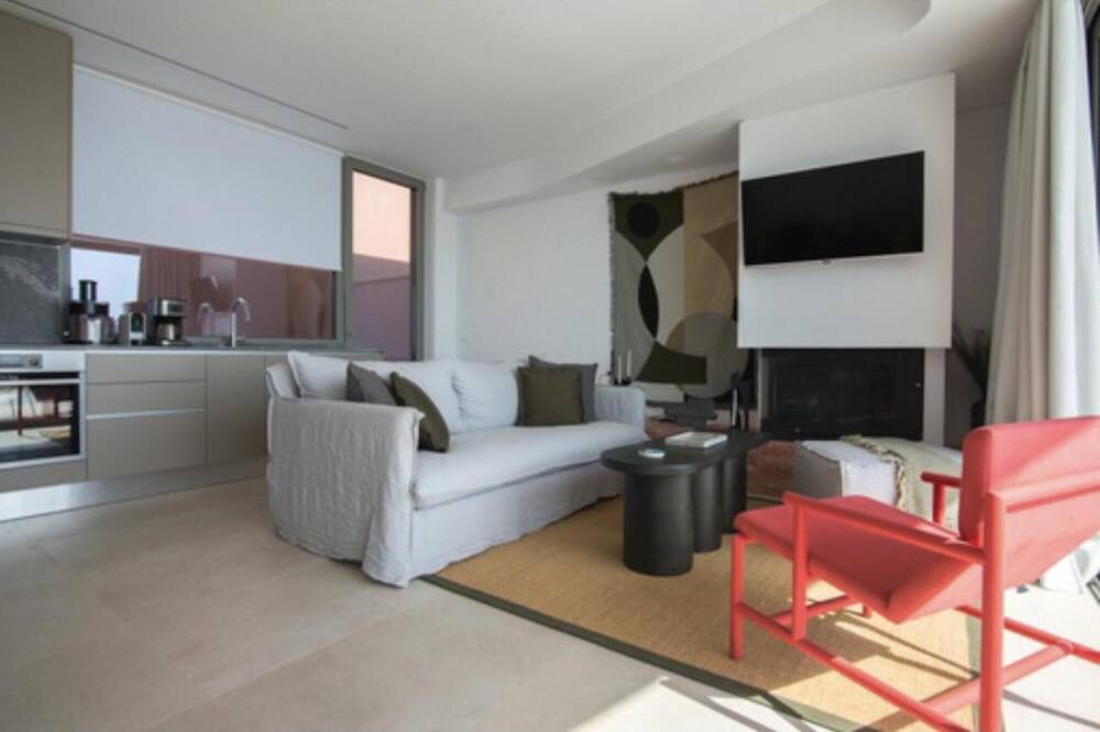 Photo of Livingroom in Rodhia