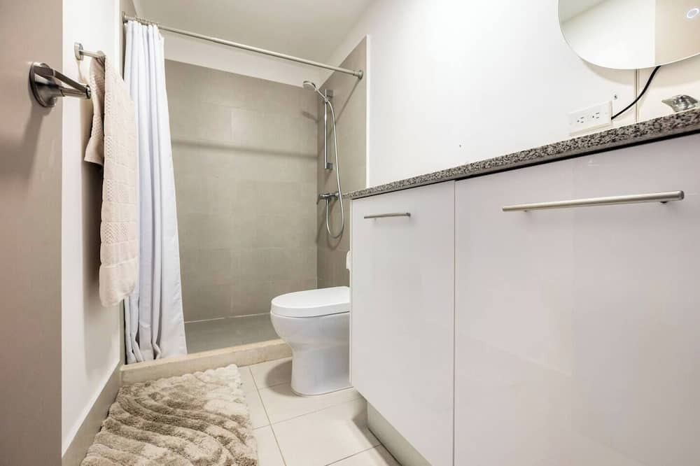 Photo of Bathroom in Curridabat