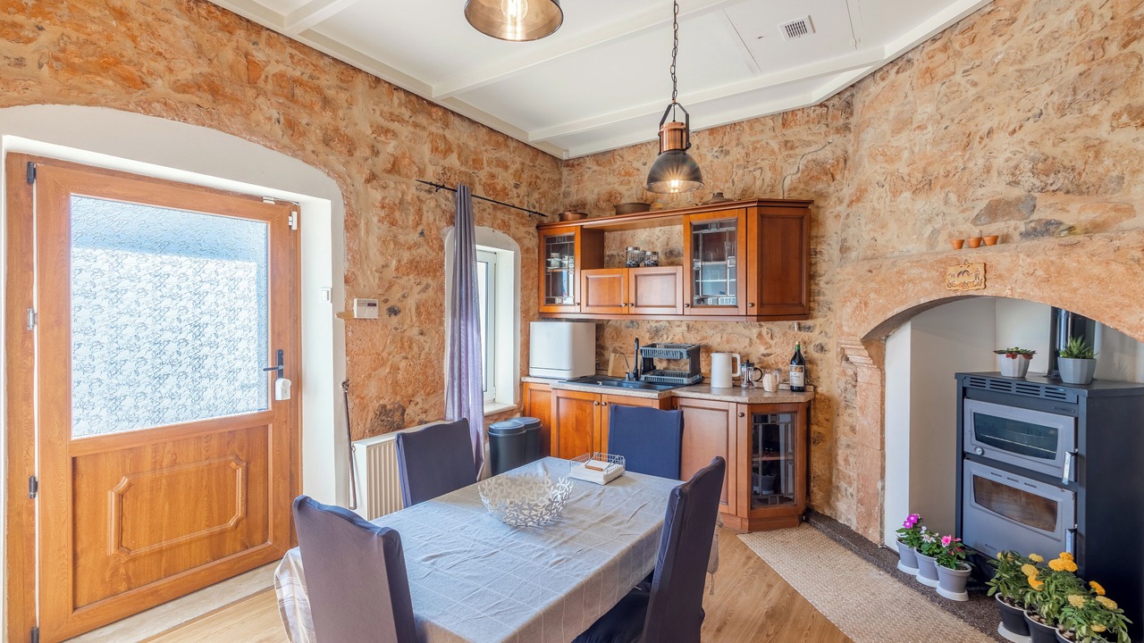 Photo of Kitchen in Thrapsano