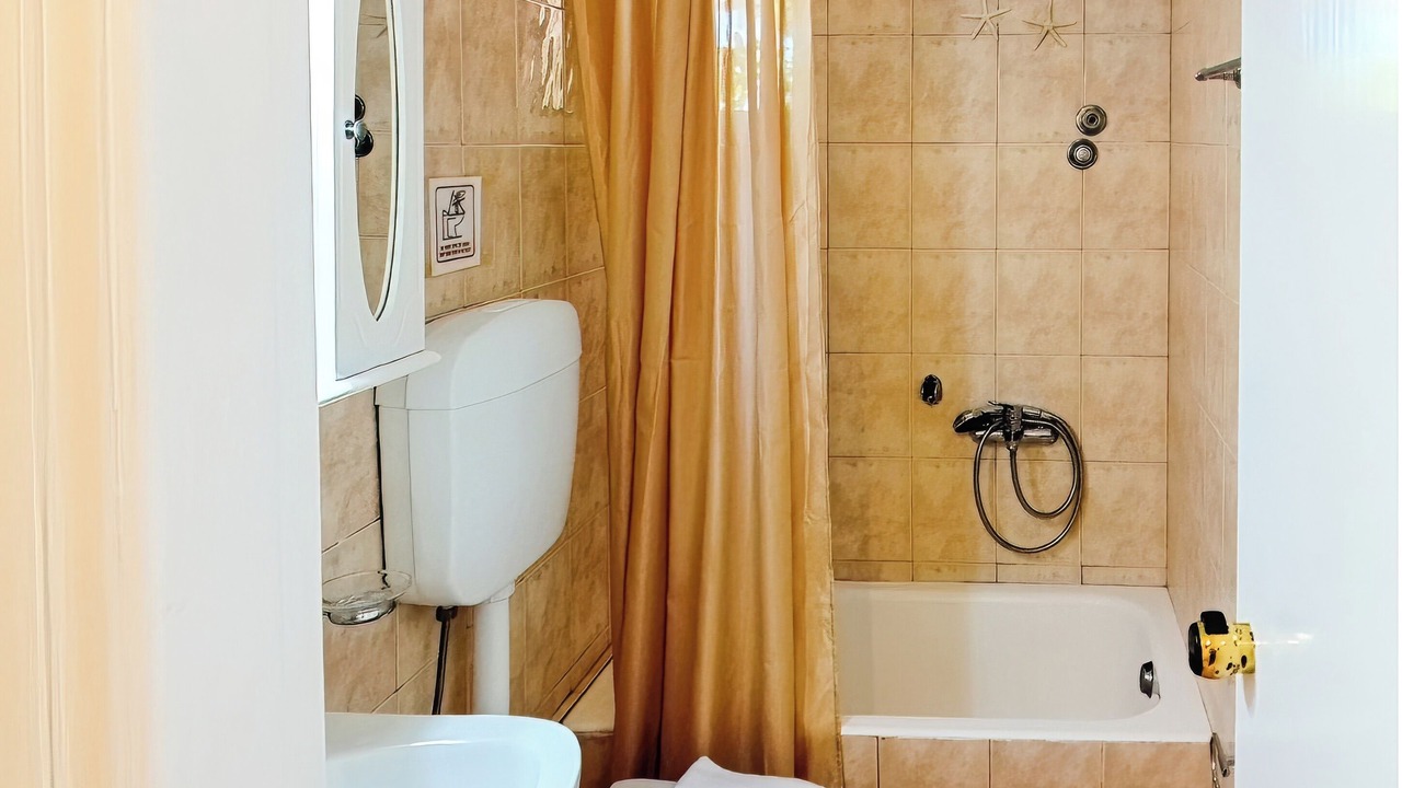 Photo of Bathroom in Lixouri