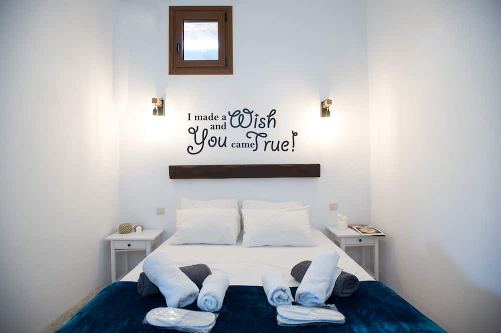 Photo of Bedroom in Panormos