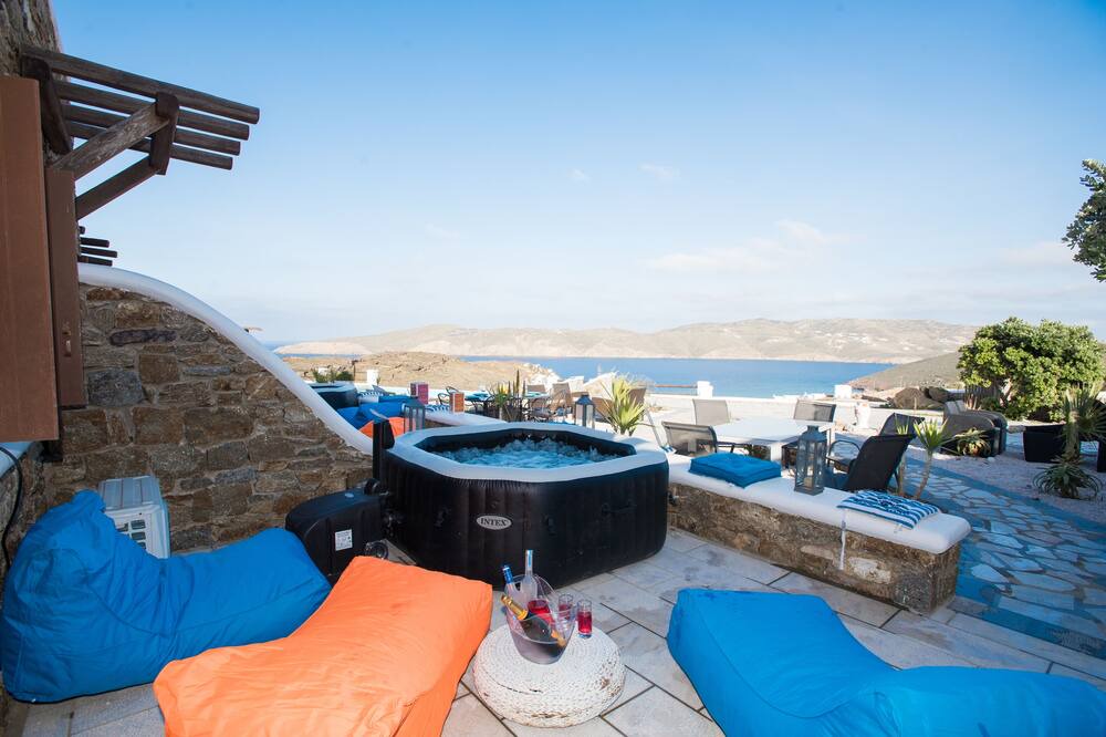 Photo of Patio Balcony in Panormos