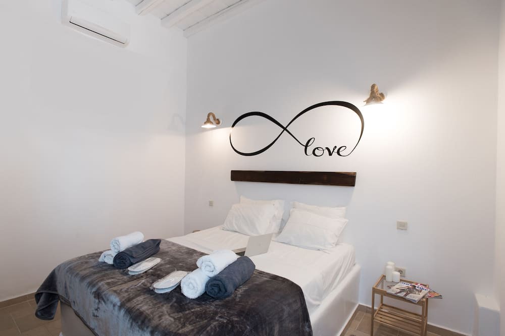 Photo of Bedroom in Panormos