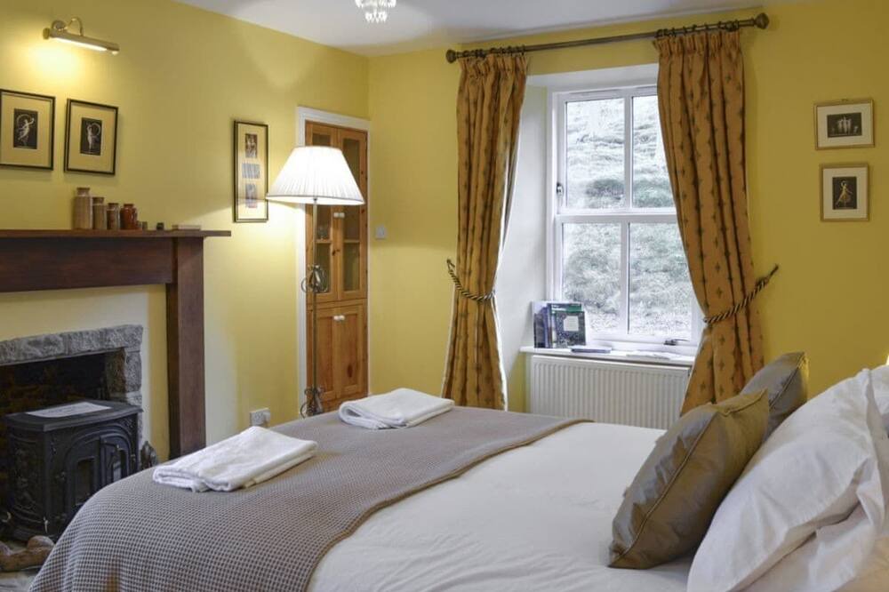 Photo of Bedroom in Ballater