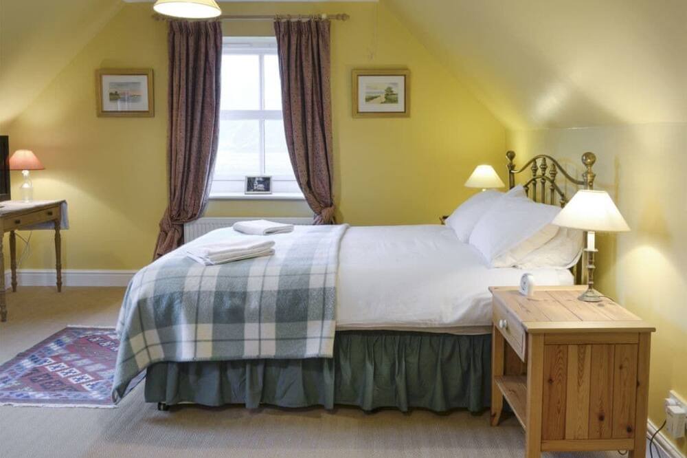 Photo of Bedroom in Ballater