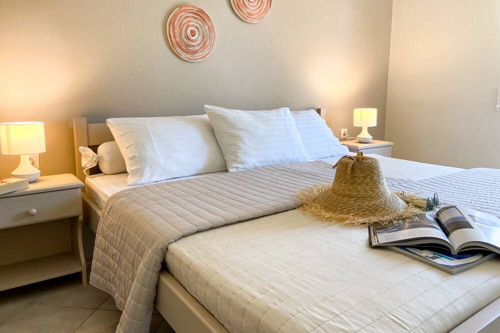 Photo of Bedroom in Menegata