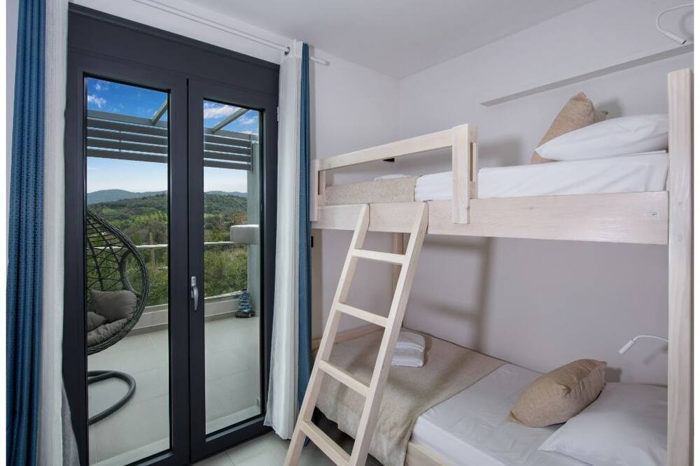 Photo of Bedroom in Skines