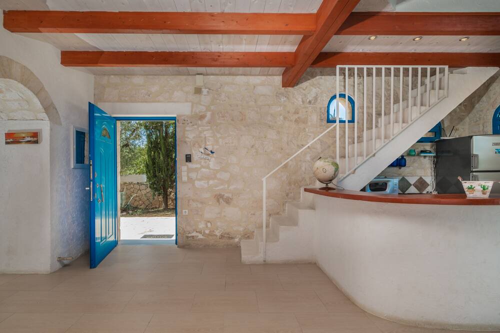 Photo of Outdoor in Neromilos