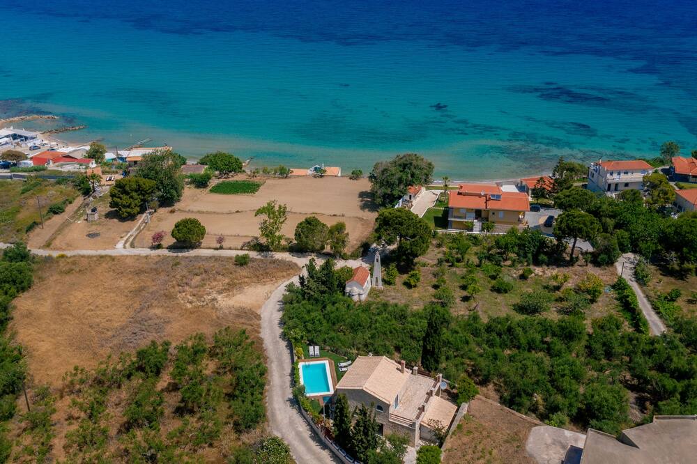 Photo of Outdoor in Neromilos