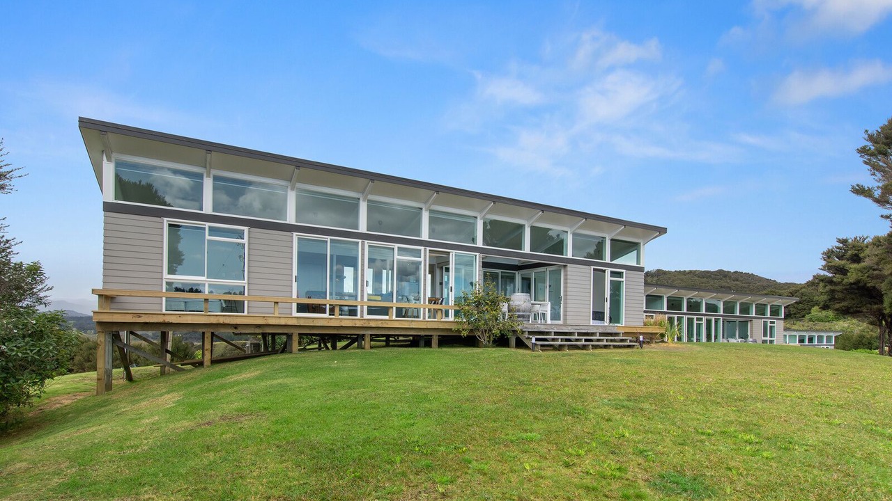 Photo of Outdoor in Russell