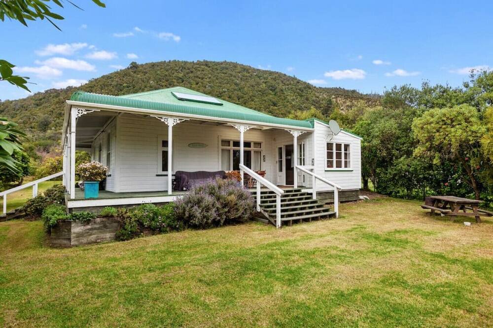 Photo of Others in Waihau Bay