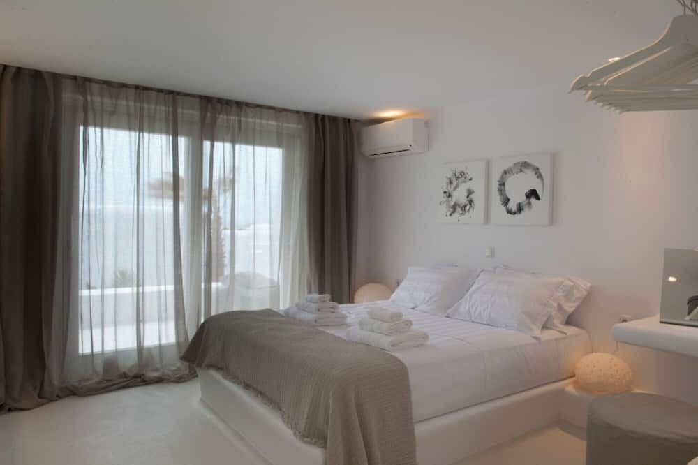 Photo of Bedroom in Tourlos