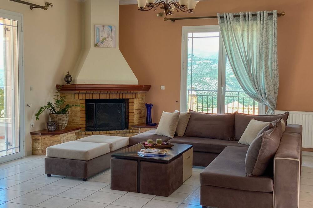 Photo of Livingroom in Khelmata