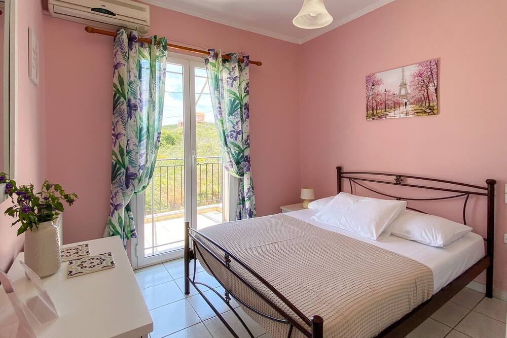 Photo of Bedroom in Khelmata