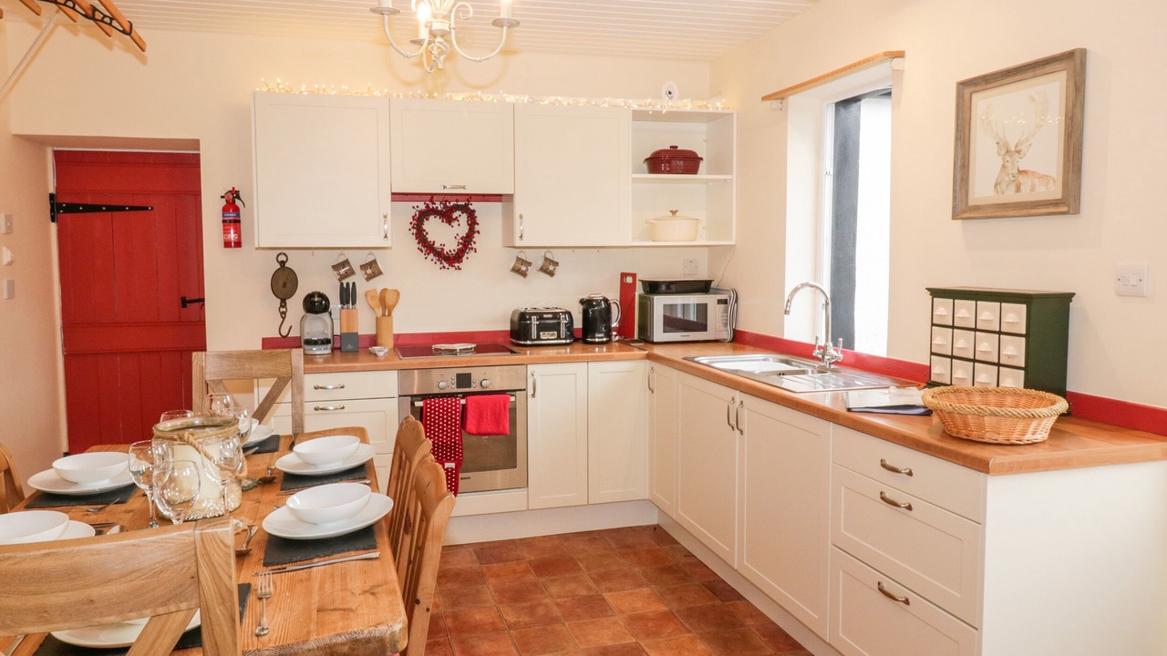 Photo of Kitchen in Thornhill