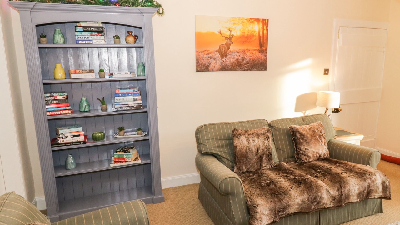 Photo of Livingroom in Thornhill