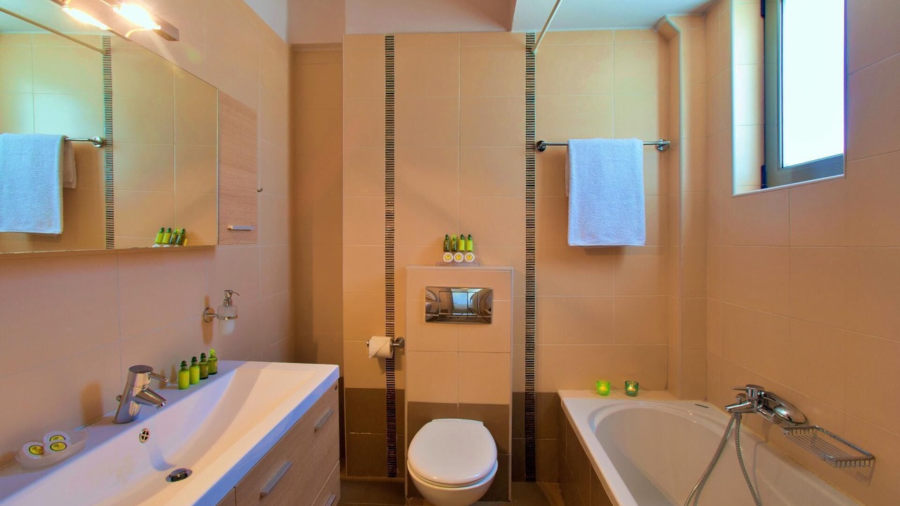 Photo of Bathroom in Skouloufia