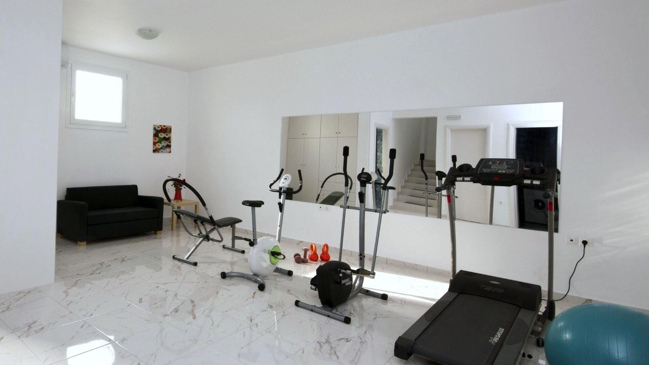 Photo of Others in Zipari