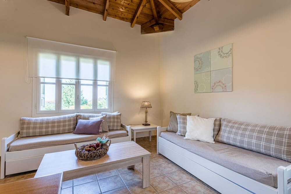 Photo of Livingroom in Stoupa
