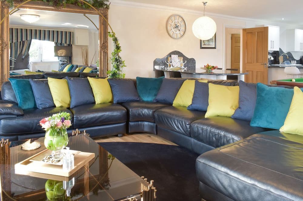 Photo of Livingroom in Strathaven