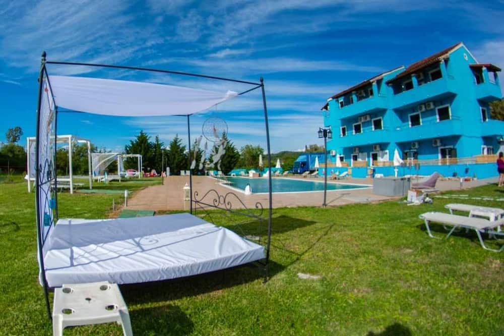 Photo of Outdoor in Magoulades