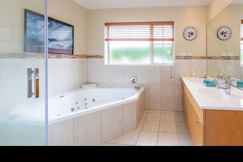 Photo of Bathroom in West Melton