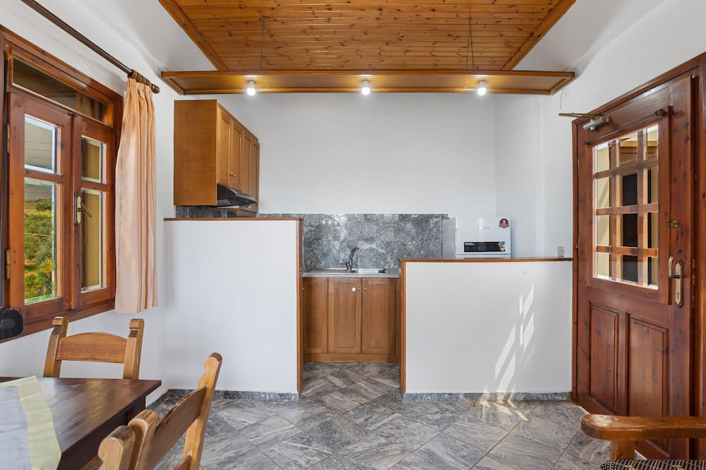 Photo of Kitchen in Fragkokastello