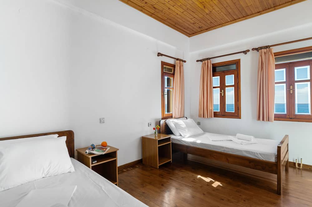 Photo of Bedroom in Fragkokastello