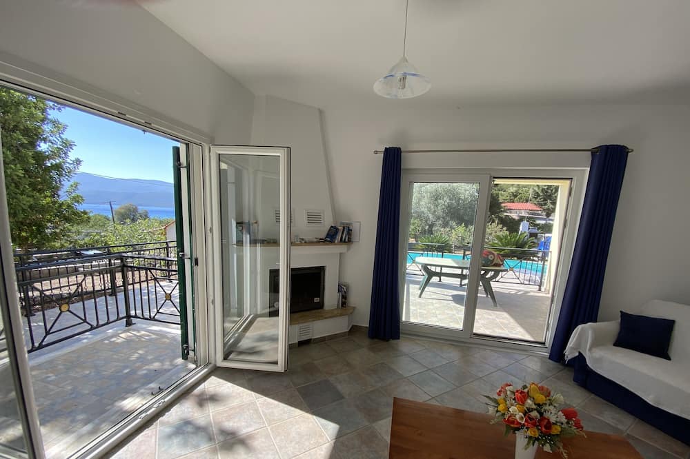 Photo of Livingroom in Psili Ammos