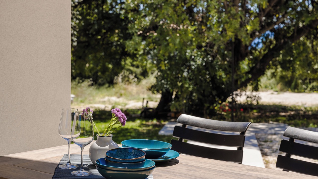 Photo of Patio Balcony in Karavados