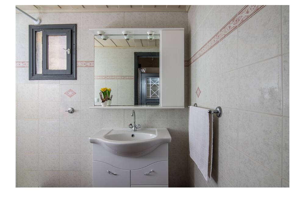 Photo of Bathroom in Stalida
