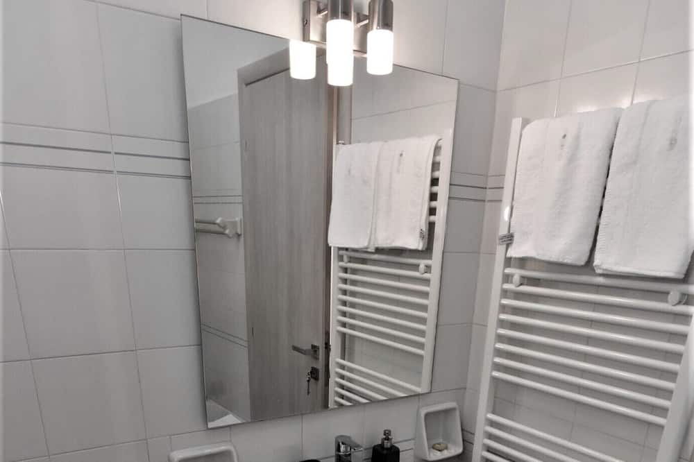 Photo of Bathroom in Rodhia