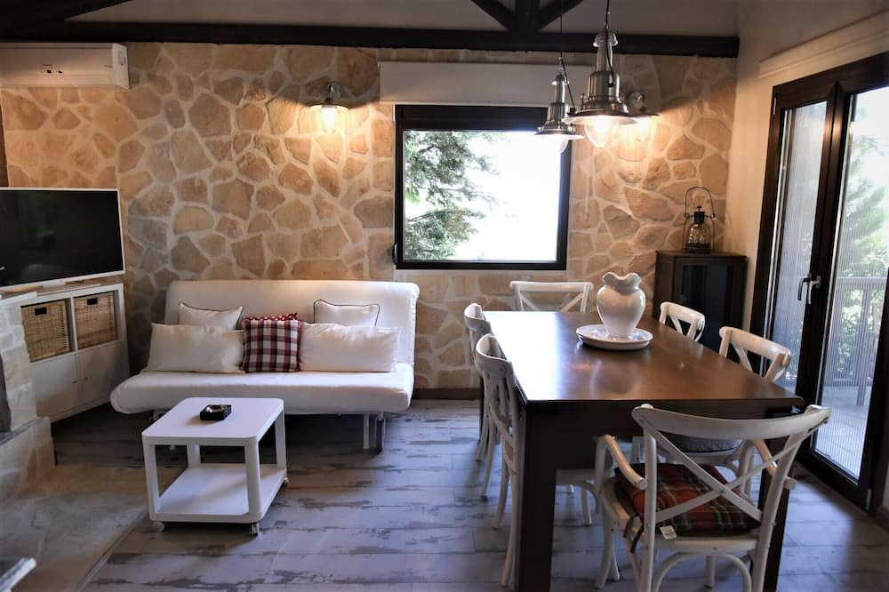 Photo of Livingroom in Rodhia