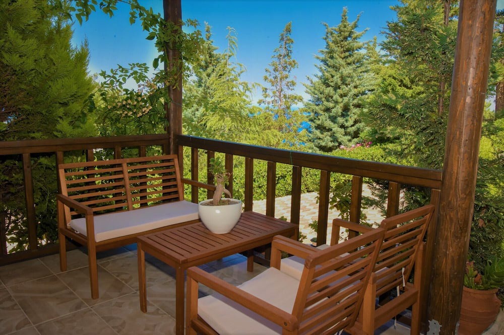 Photo of Patio Balcony in Rodhia